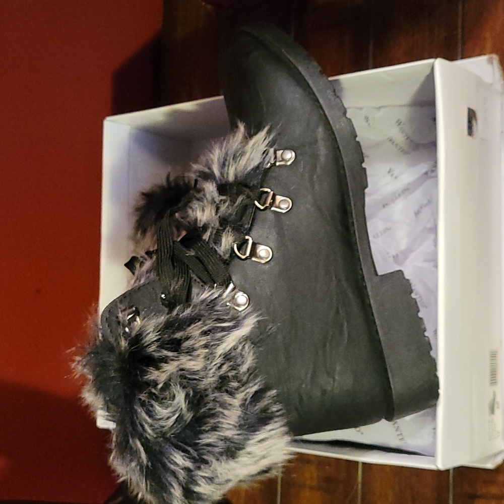 Faux fur booties
